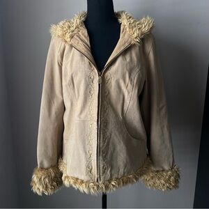 Junior’s Vintage MUDD Penny Lane Coat Beige embroidered leather Size large